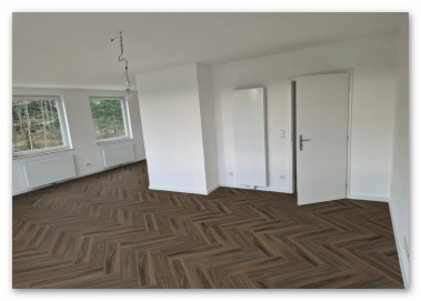 Juglans 50 LVRH 3088 Herringbone Fischgrät by CoreTec