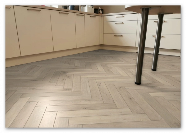 Forest Herringbone Fischgrät by CoreTec